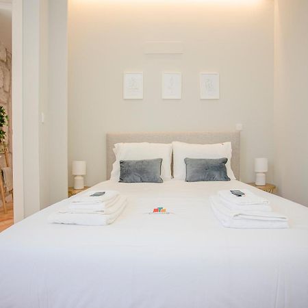 Liiiving In Porto - Aliados Stone Apartment מראה חיצוני תמונה