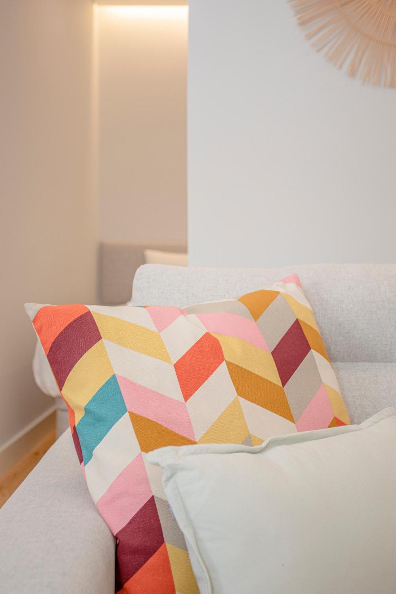 Liiiving In Porto - Aliados Stone Apartment מראה חיצוני תמונה